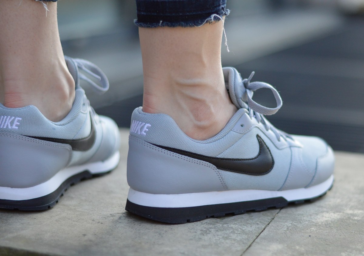 Nike MD 807316-003 Runner 2 GS 807316-003 MD Chaussures Femmes/Junior 164441 Nike MD 807316-003 Runner 2 GS 807316-003 MD Chaussures Femmes/Junior 164441