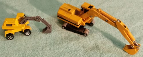 *Toy DiggerJohn Deere 690 C body 3" small one 1.5" used good condition FREE SHIP - Picture 2 of 4