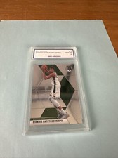 2019-20 Panini Mosaic Giannis Antetokounmpo #75 Milwaukee Bucks Graded 10 Mint