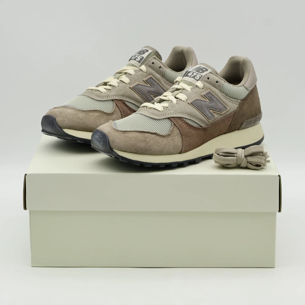 Preços baixos em AURALEE x New Balance 475 London Fog | eBay