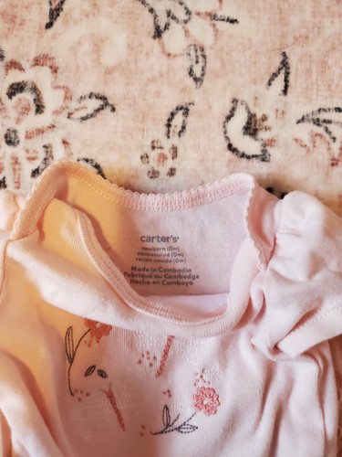 Carters Baby Girl Newborn 3 Peice Set Flower Outfit Pants Shirt Jacket NB - Picture 3 of 3