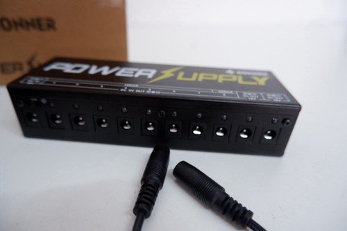 Donner Power Supply, Guitar Pedal 10 Isolated DC Output for 9V/12V/18V Effect - Picture 3 of 7