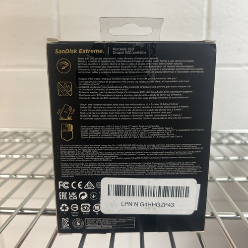 SanDisk - Extreme Portable 8TB External USB-C NVMe SSD - Black - Afbeelding 2 van 2
