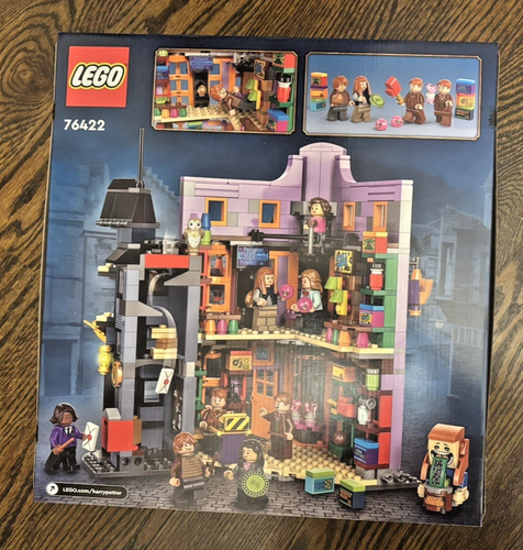 Lego 76422 Diagon Alley: Weasleys' Wizard Wheezes Harry Potter Set Retired NEW - Picture 2 of 6