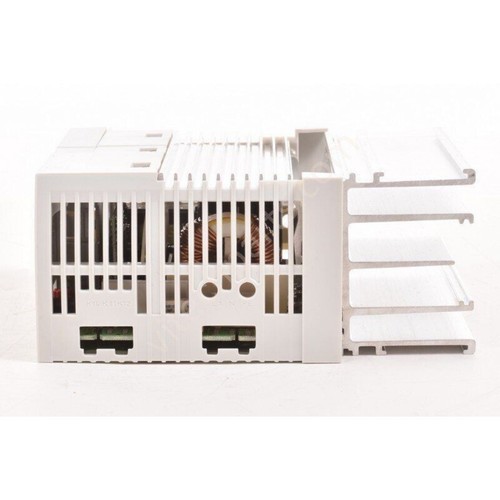 US FREE TAX LENZE NEW E82EV371k2B E82EV371_2B 1 SERVO frequency converter - Picture 4 of 6