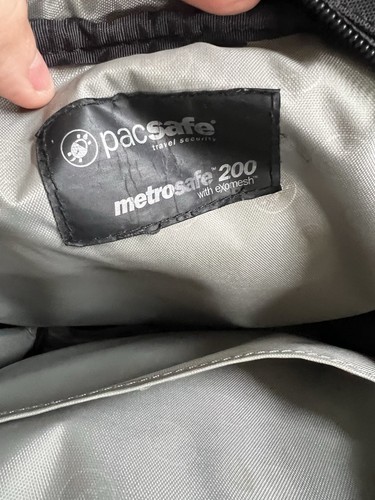 PacSafe Travel Security Metrosafe 200 Antitheft Crossbody Bag - Picture 6 of 7