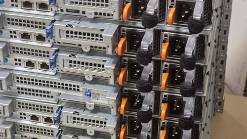 Dell PowerEdge R440 Intel Xeon Gold 5118 12Core 2.3GHz 128GB RAM 8SFF H730 2PS - Bild 5 von 8