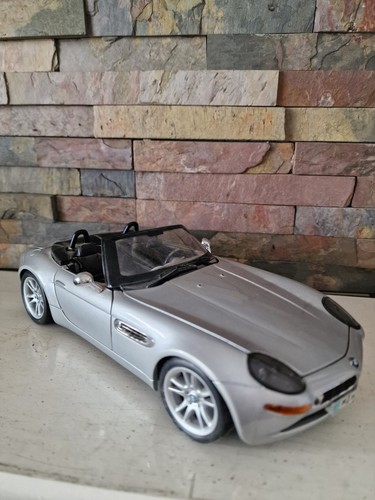 BMW Z8 Maisto Maßstab 1:18 Diecast Modellauto - gebraucht.