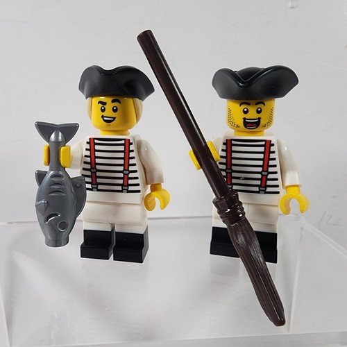 LEGO X2 Colonial Ship Mate Minifigura BAM CMF Escoba Pez Gris Doble Cara (B) - Imagen 2 de 3