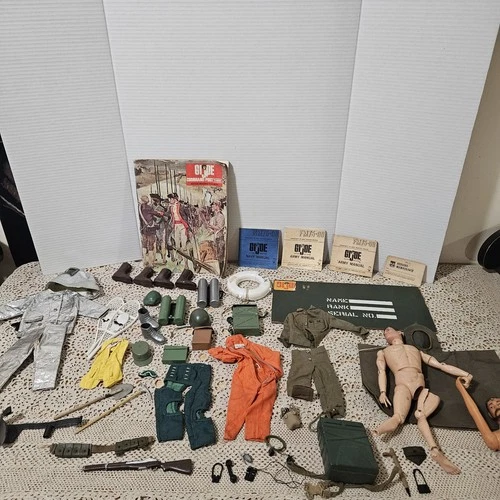 Lot Vintage GI JOE Command Post Yearbook Figure CLOTHING Army Navy Manual Access