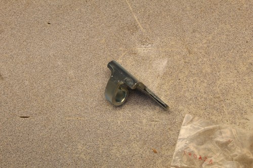 HONDA GL1100 GOLD WING 82-1983 ENGINE CLUTCH CABLE CLAMP NOS OEM 22821-MB9-000 - Picture 3 of 7