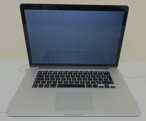Apple MacBook Pro 15" [A1398] Silver/For Parts Faulty Screen/Battery Issue - Afbeelding 1 van 6