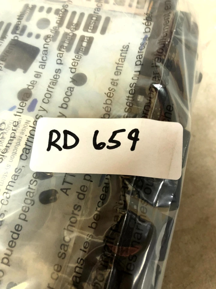 Подлинный кассетный плеер Chrysler P56038931AB черный AM FM подходит для 2000 Dodge Intrepid - Изображение 4 из 4