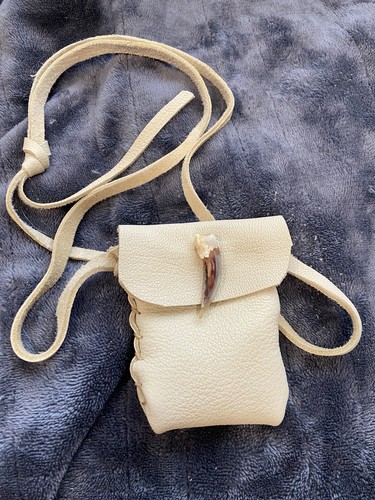 Native American Medicine bag Badger claw cherokee leather possibles  pow wow  - Picture 1 of 2