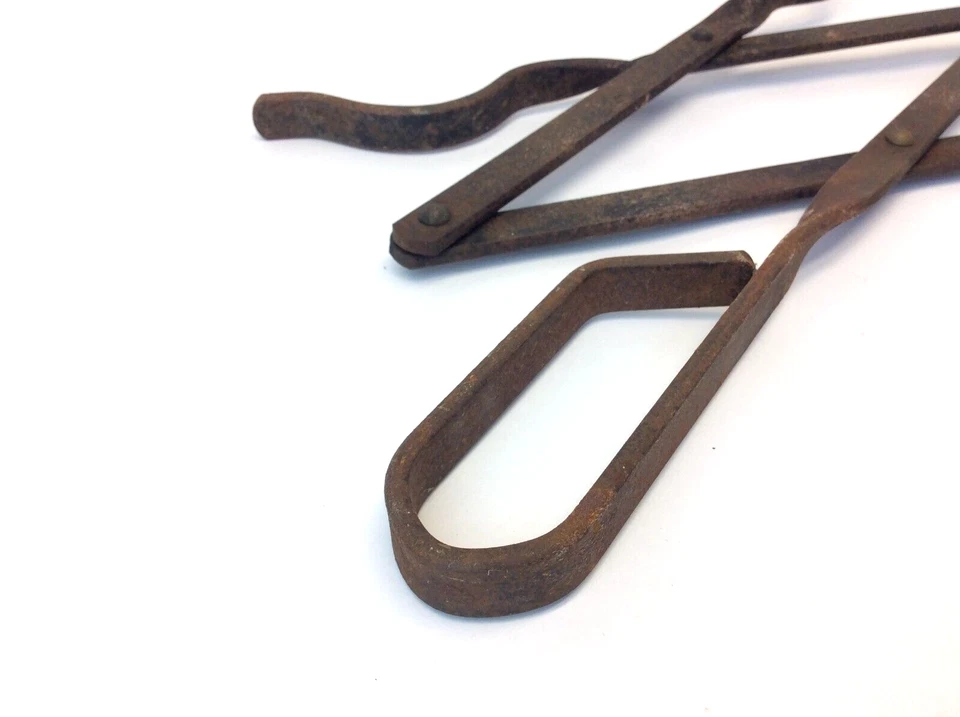 Hierro Forjado Metal Antiguo Acordeón Estilo Chimenea Pinzas Herramientas De Colección Usado Foto 4 de 4