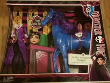 Monster High Headless Headmistress Bloodgood Doll & Nightmare Horse Set NEW