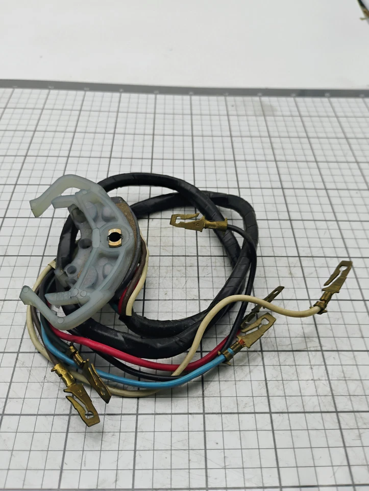 Interruptor de señal de giro TravelAll Pickup 1949-60 International 260609C91 Nuevo de Lote Antiguo Hecho en Foto 4 de 4