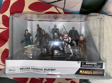 Star Wars The Mandalorian Deluxe  9 Figurine set