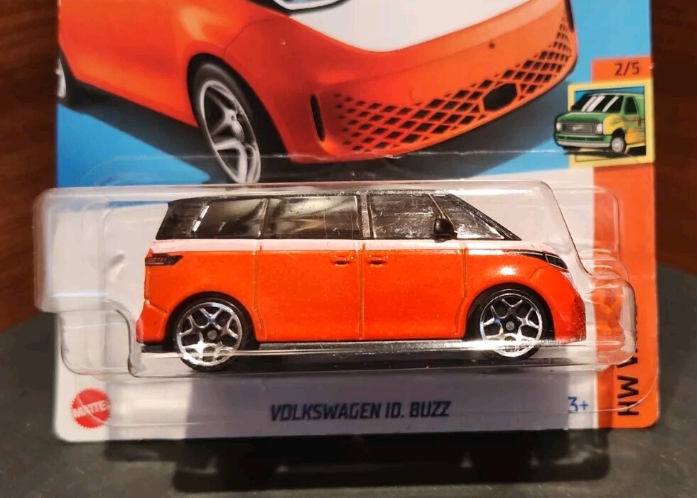NEW 2024 HOT WHEELS® VOLKSWAGEN ID. BUZZ HW VANS™ 2/5 1:64 L