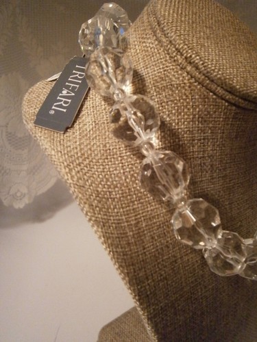 Vintage Signed Trifari Faceted Crystal Lucite Bead Necklace Statement 18" NWT - Picture 4 of 11
