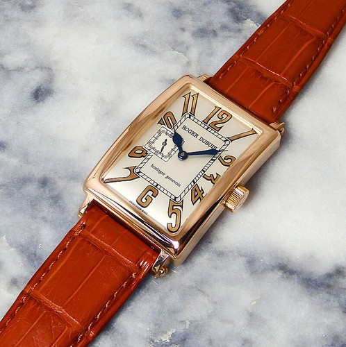 Roger Dubuis Muchmore Classic M32 M32.98.5 TO131930