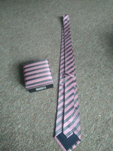 CRUISE CLUB Tie Pink & Gray Stripe 100% Micro Fiber Pink & Gray Matching Box FS - Picture 8 of 10