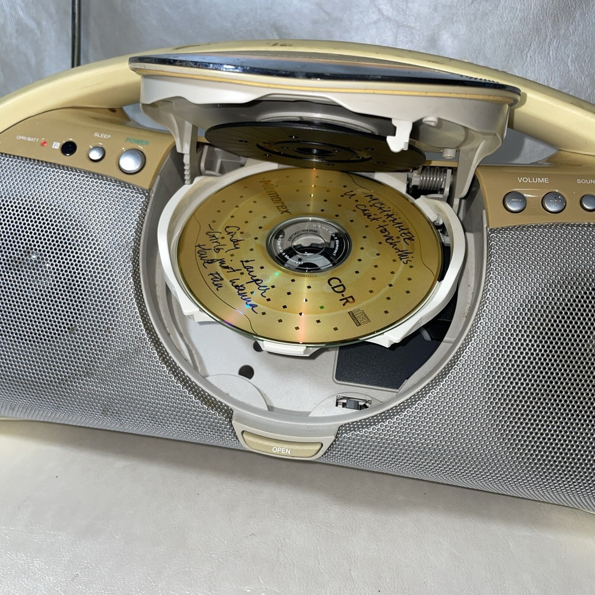 Sony ZS-YN7 Boombox CD/R-RW/AM FM/MP3 MegaBass Tested