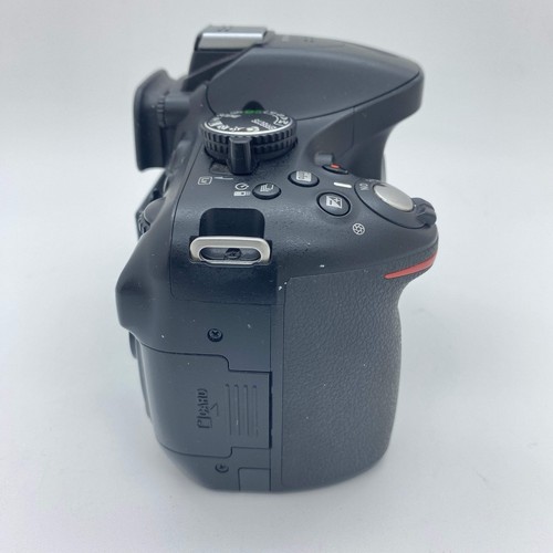 Broken Nikon D5200 24.1MP Digital Camera 8732 Shutter Count Faulty Buttons - Picture 4 of 7