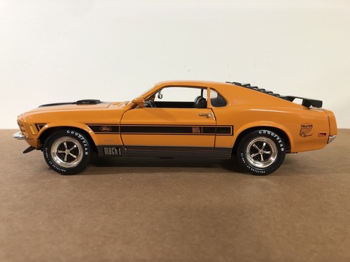 Ertl Limited Edition 1970 Ford Mustang TWISTER Special Grabber Orange Limited - Picture 6 of 16