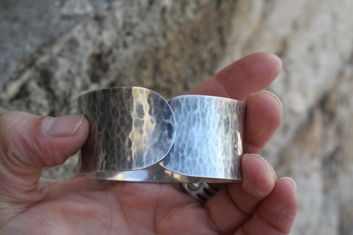 Brazalete Puño Turquesa Firmado JOBET 925 Martillado Hecho a Mano Estilo - Imagen 9 de 12