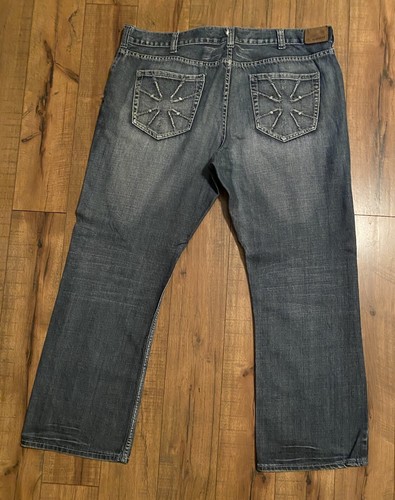 #680 Flypaper Men’s Distressed Blue Jeans Boot Cut Mesures 43x31 - Picture 7 of 10