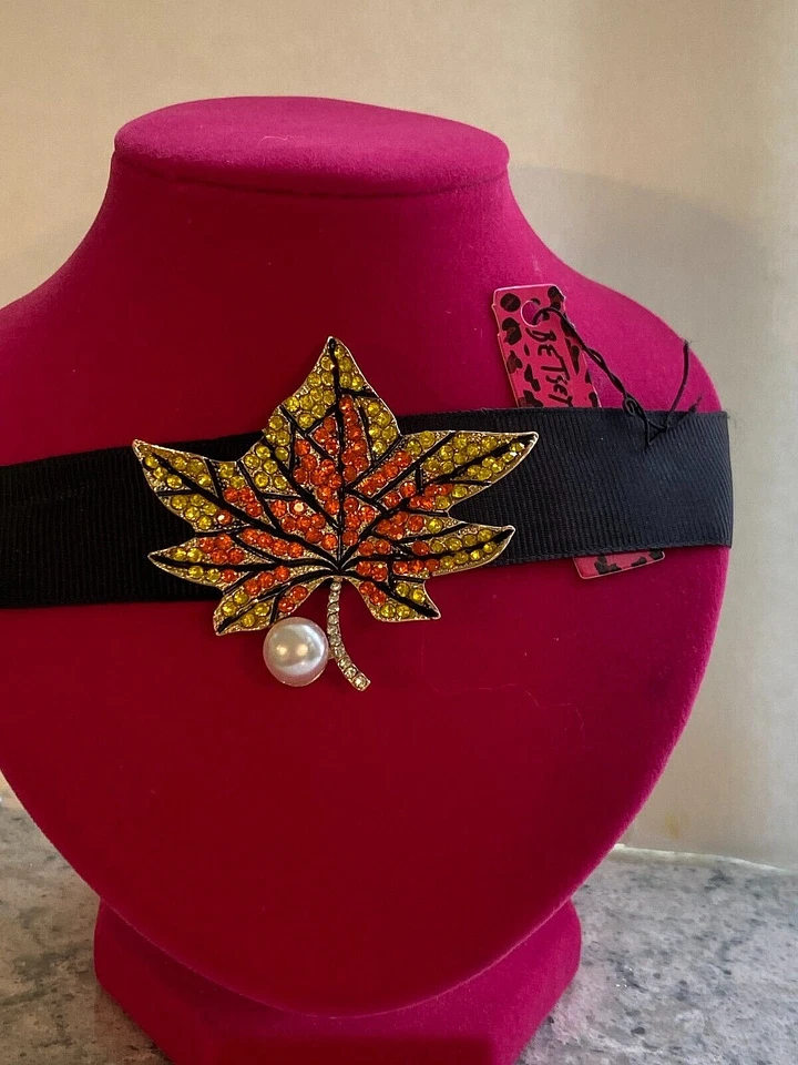 BETSEY JOHNSON ОСЕННИЙ ЛИСТ МНОГОЦВЕТНЫЕ КРИСТАЛЛЫ ЗОЛОТОЙ ЗНАЧОК/КУЛОН БЕСПЛАТНЫЙ ОРАНЖЕВЫЙ ШНУР - Изображение 3 из 4