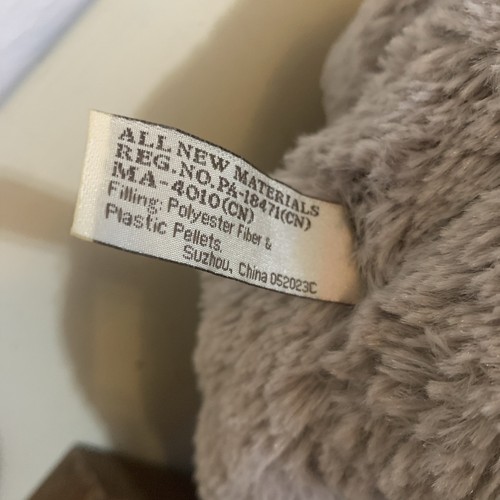 Peluche GT Gentle Treasure muy suave gris oso rojo y azul tobogán y bufanda - Imagen 8 de 8