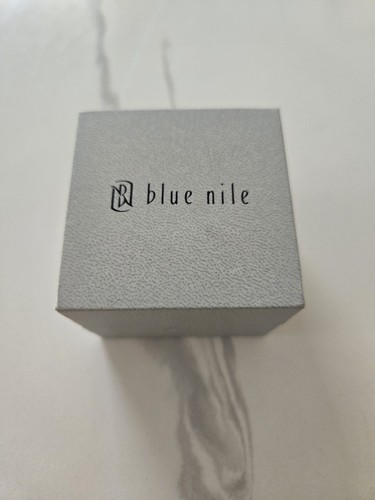 Blue Nile 6mm Wedding Band Size 9.5 5.4g White Gold 14k Mid Weight Comfort Fit - Picture 3 of 5
