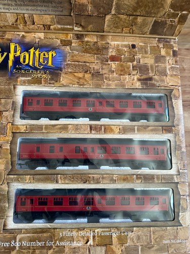 NIB Bachmann HO Scale Harry Potter Hogwarts Express Train 00639 Sorcerer’s Stone - Picture 8 of 15