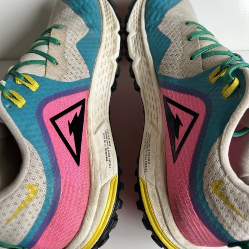 Scarpe da trail Nike Air Zoom donna taglia 10 Wildhorse 5 rosa bianco blu AQ2223-100 - Foto 7 di 15