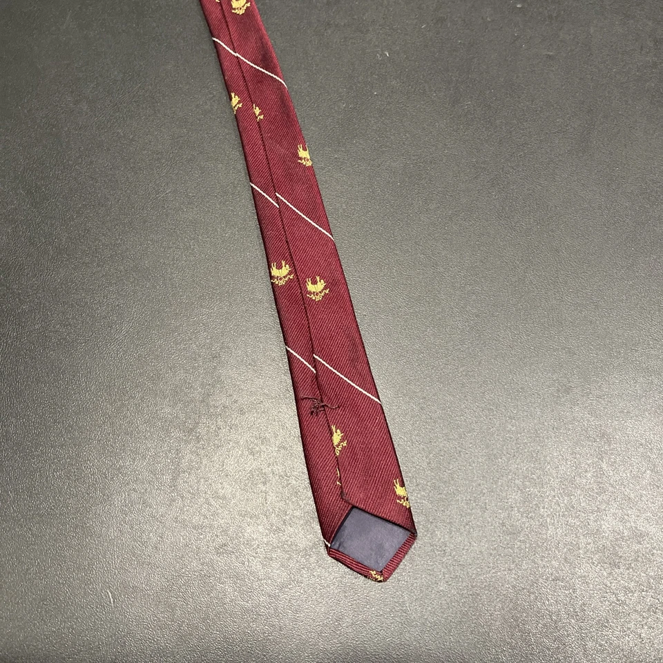 Gravata de seda vintage Brooks Brothers masculina ouro vermelho logotipo AOP comprimento 57" - Imagem 4 de 4