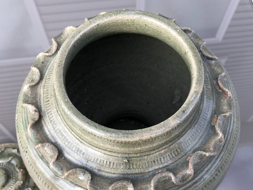 Vintage 1960s Thai Celadon Jar and Lid for Rosenthal-Netter, 11" Stoneware - Picture 4 of 10