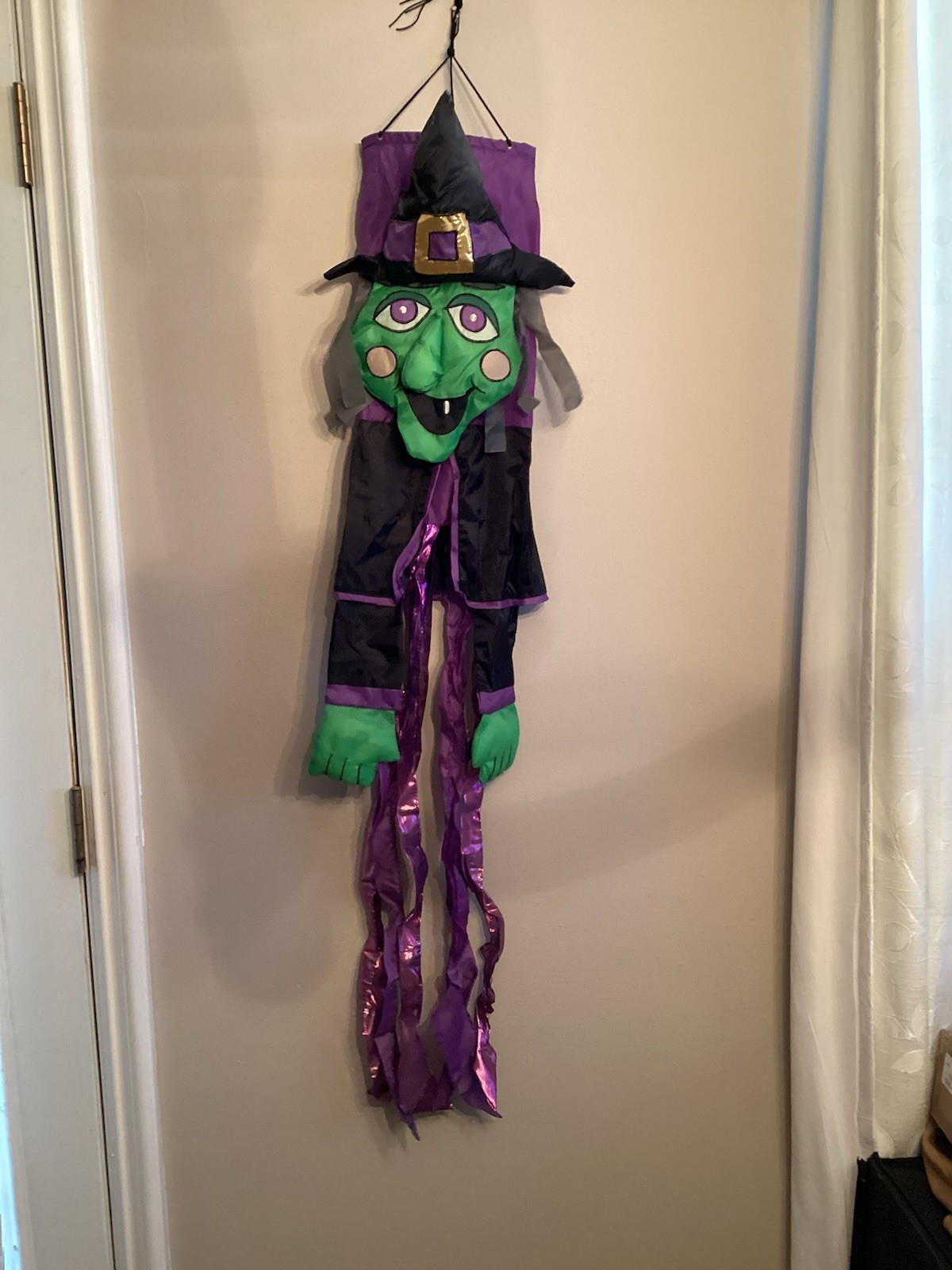 Picture 1 of 6
