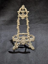 VTG Ornate Brass Victorian Art Nouveau Table Photo Frame Display Easel 7-1/2”