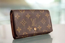 2024 1120 1907 Limited Sale Louis Vuitton Monogram Bi fold Wallet