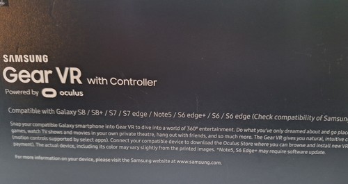 SAMSUNG Gear VR (2017 Edition) with Controller for Galaxy S8 - Open Box - Picture 4 of 4