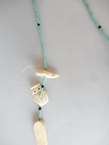 Vintage Zuni 30" Fetish Necklace, 15 Fetishes + Turquoise - Picture 11 of 22