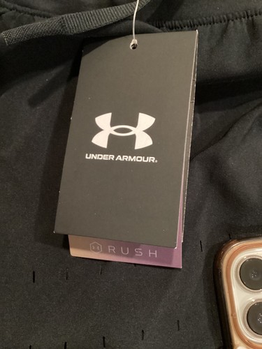 Under Armour Rush smartform 2 in 1 Black shorts 1377154 $100 - Picture 8 of 11