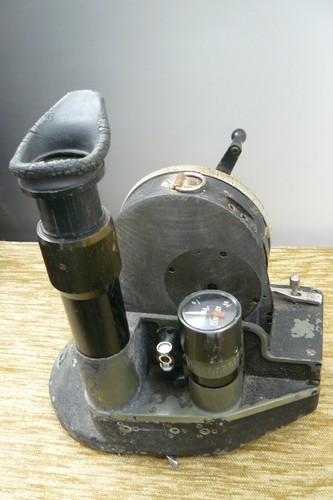 Vintage 1960. USSR /Russian movie camera KONVAS - 1KSR. For parts (562) - Picture 11 of 15