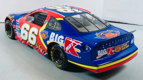 Action 1:18 Scale Darrell Waltrip #66 Kmart Victory Tour 2000 Taurus Stock Car - Picture 8 of 16