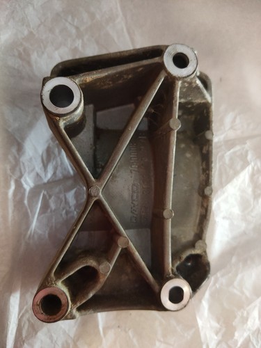 Soporte de bomba de aire acondicionado para compresor de motor FORD FALCON BA BF SX SY Territory 6cy - Imagen 3 de 3