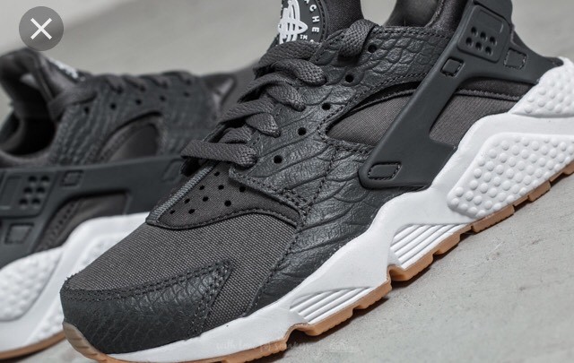 Nike corre air presto ridotta uk7.5/eu42/us10 autentica donna corre Nike / formatori occasionali 5f3a37 Nike corre air presto ridotta uk7.5/eu42/us10 autentica donna corre Nike / formatori occasionali 5f3a37