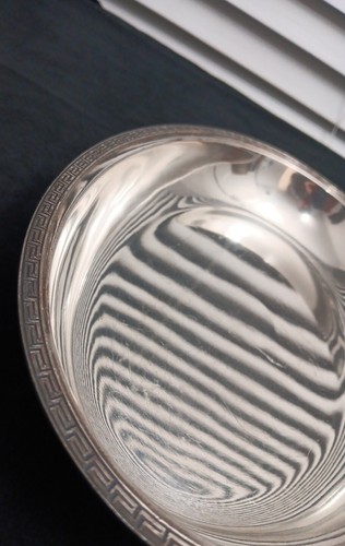 Eine silberne ovale Servierschale, Vintage Teller. 9,5 Zoll x 6,5 Zoll Versilbert. - Bild 3 von 6