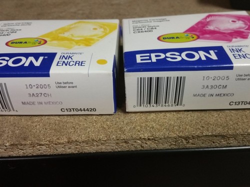Epson T0443 T0444 Yelow & Magenta Genuine New 2005 - Picture 2 of 2